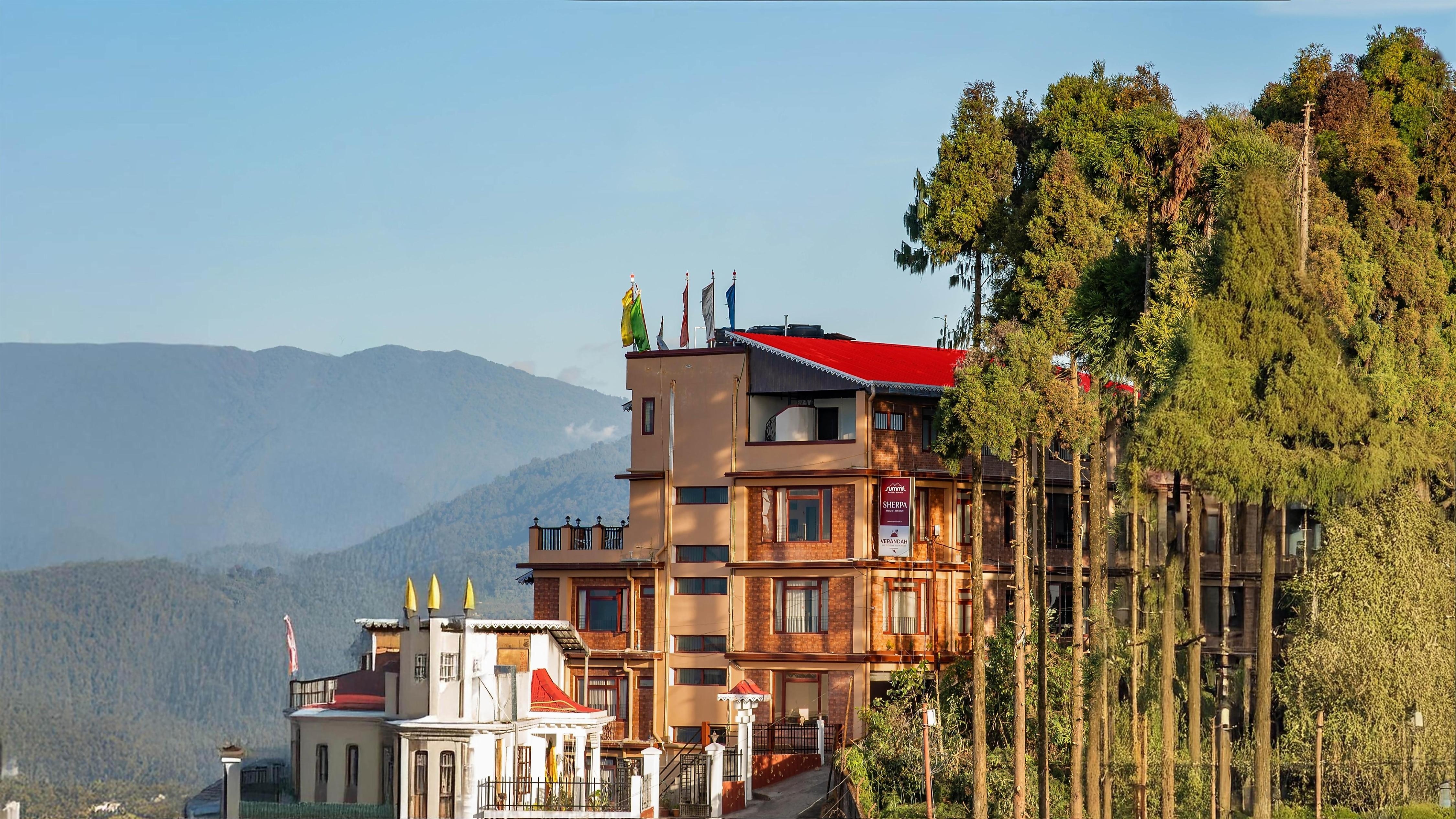 SUMMIT SHERPA MOUNTAIN HOTEL & SPA